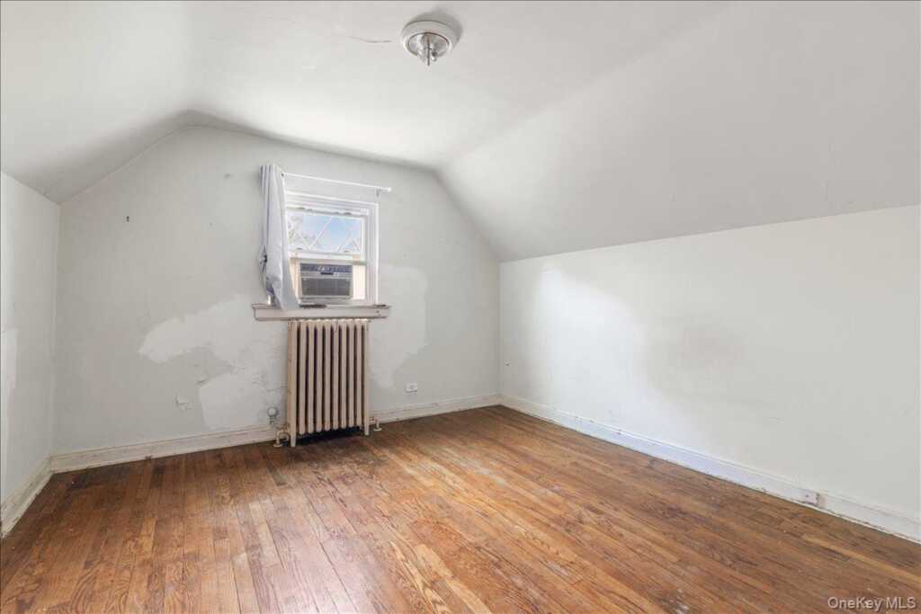 56 Northfield Road, New Rochelle, NY 10804 - Photo 16 of 26