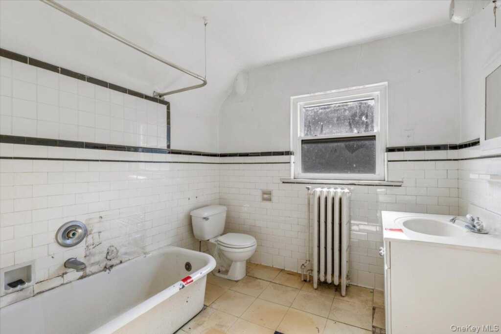56 Northfield Road, New Rochelle, NY 10804 - Photo 17 of 26