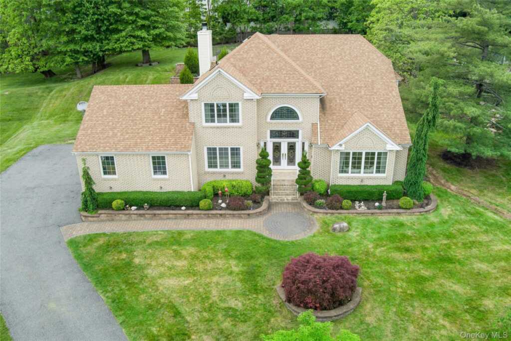 8 Stark Court, New City, NY 10956 - Photo 3 of 48