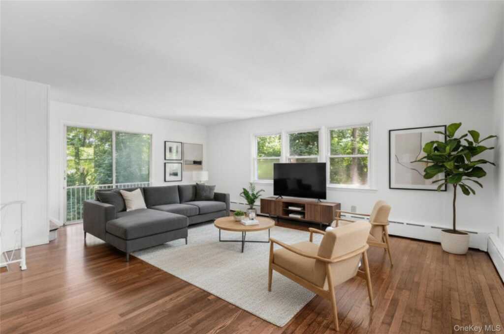 14 Jones Place, White Plains, NY 10606 - Photo 12 of 43