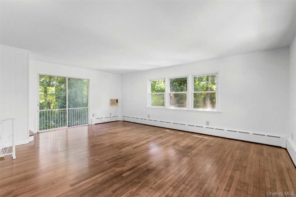 14 Jones Place, White Plains, NY 10606 - Photo 13 of 43