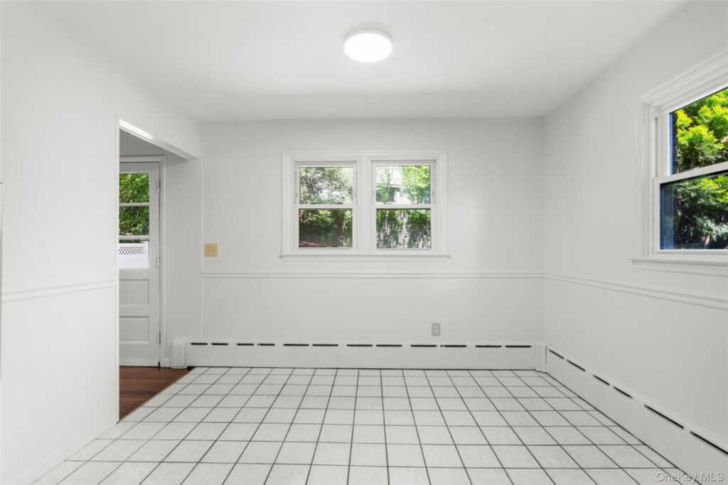 14 Jones Place, White Plains, NY 10606 - Photo 20 of 43