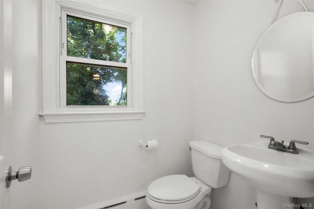 14 Jones Place, White Plains, NY 10606 - Photo 21 of 43