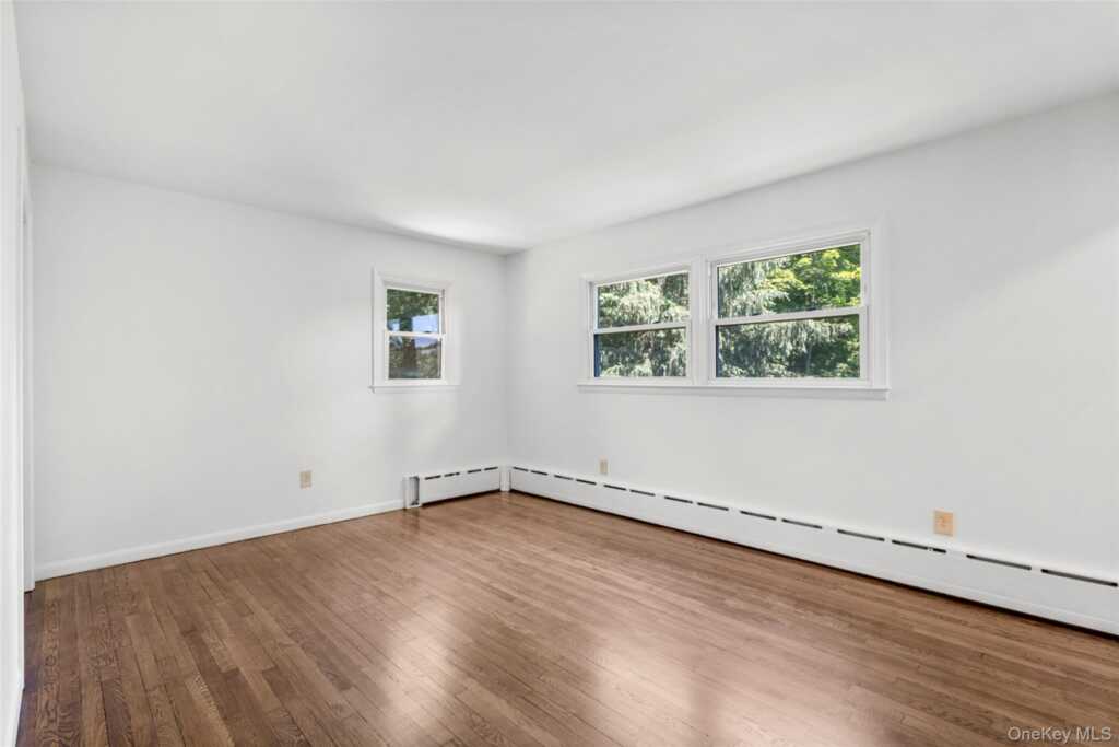 14 Jones Place, White Plains, NY 10606 - Photo 22 of 43