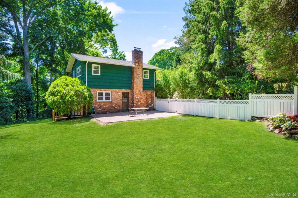 14 Jones Place, White Plains, NY 10606 - Photo 37 of 43