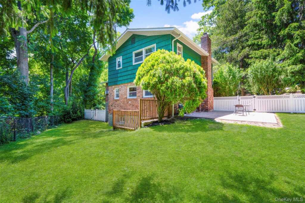 14 Jones Place, White Plains, NY 10606 - Photo 38 of 43