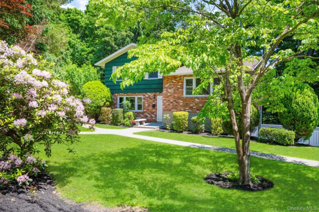 14 Jones Place, White Plains, NY 10606 - Photo 5 of 43