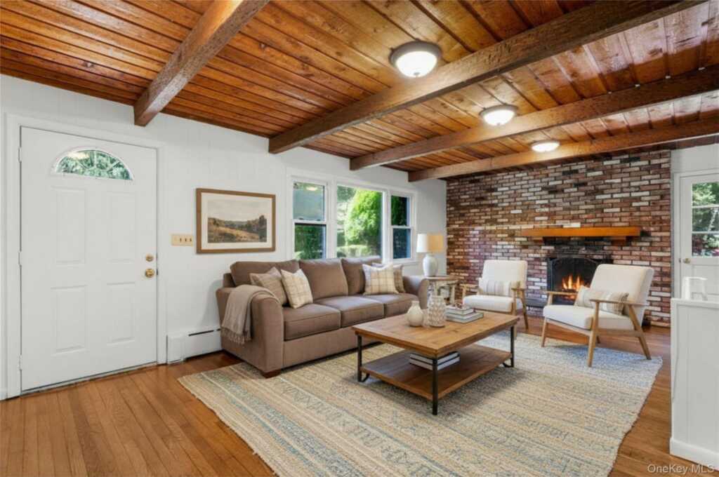 14 Jones Place, White Plains, NY 10606 - Photo 7 of 43