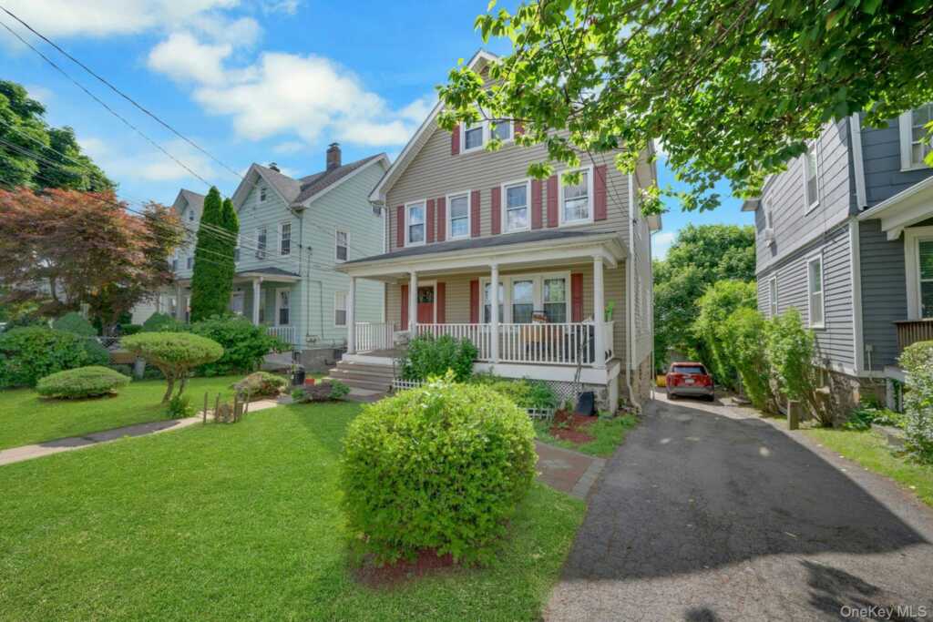 135 Smith Street, Rye, NY 10573 - Photo 2 of 22