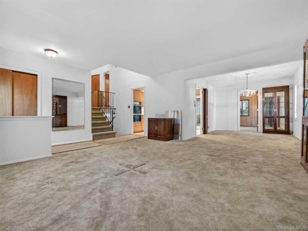 18 Mark Lane, New City, NY 10956 - Photo 10 of 32