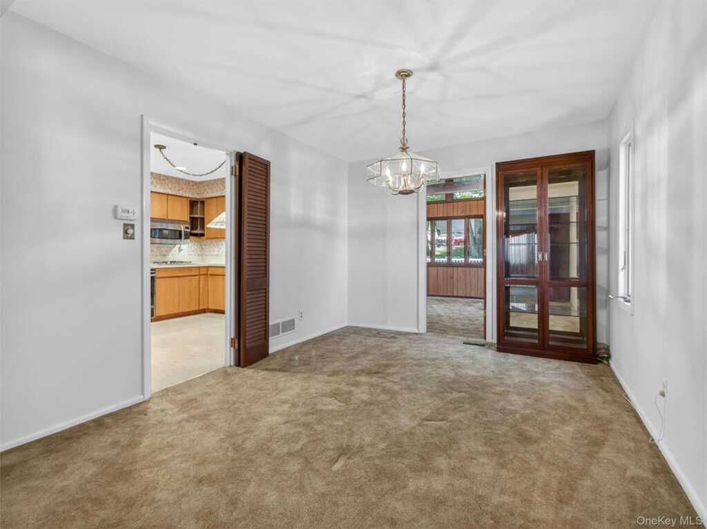 18 Mark Lane, New City, NY 10956 - Photo 11 of 32