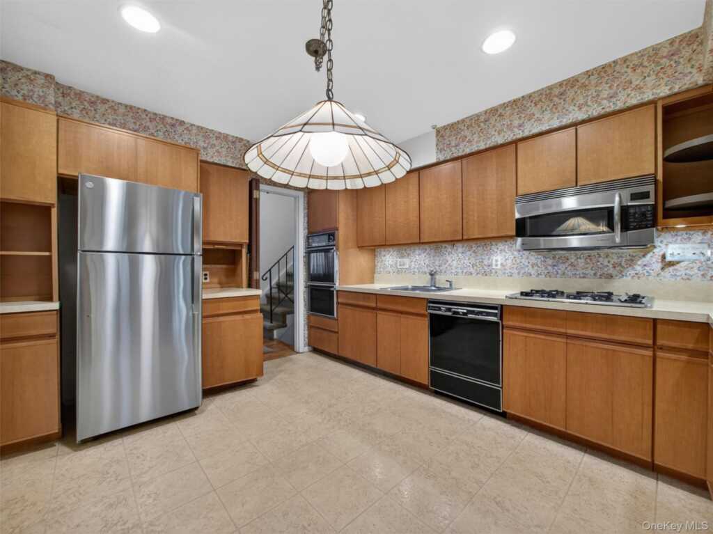 18 Mark Lane, New City, NY 10956 - Photo 14 of 32