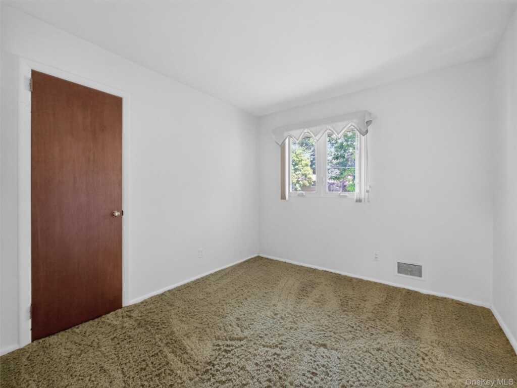 18 Mark Lane, New City, NY 10956 - Photo 20 of 32