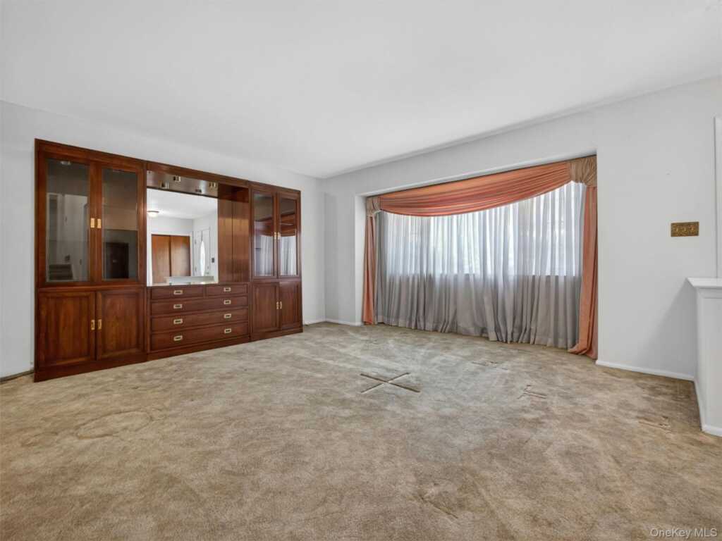 18 Mark Lane, New City, NY 10956 - Photo 9 of 32