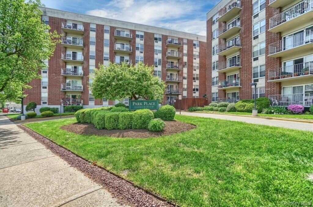 35 Park Avenue, Unit #4S, Suffern, NY 10901
