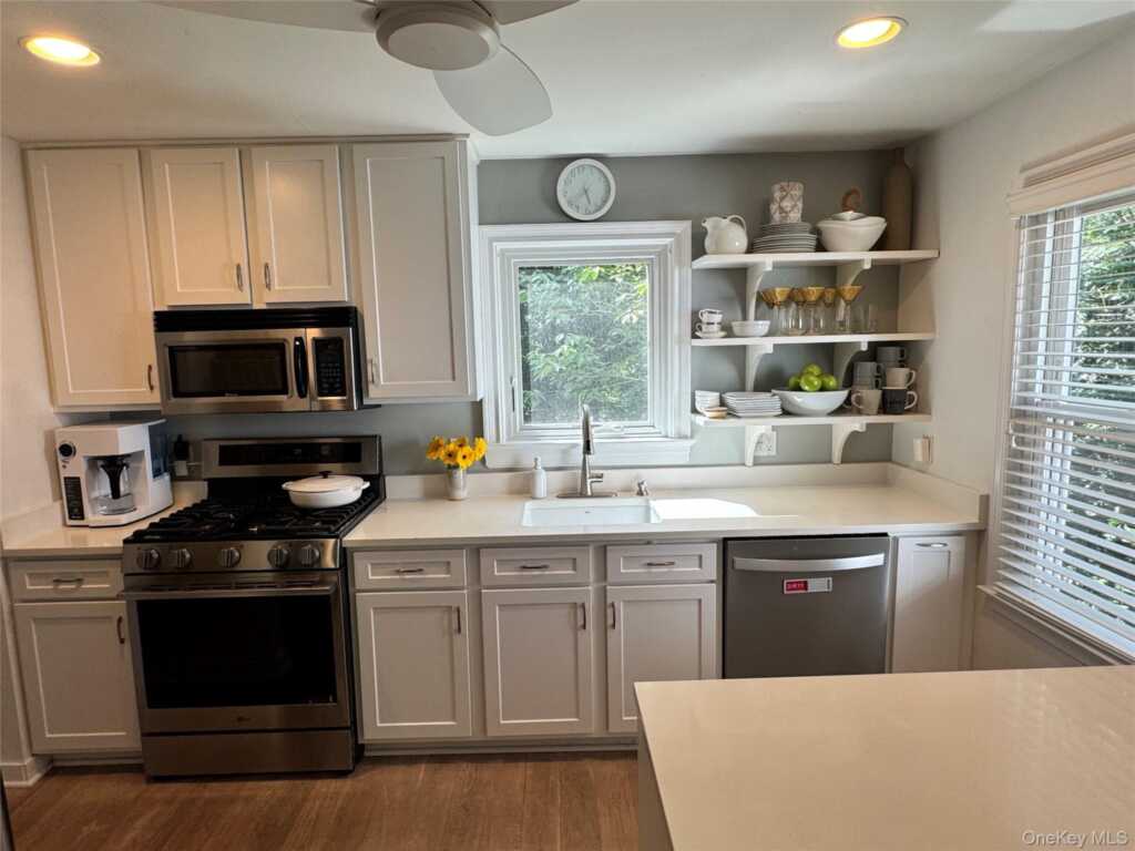 23 Chadwick Road, White Plains, NY 10604 - Photo 10 of 35