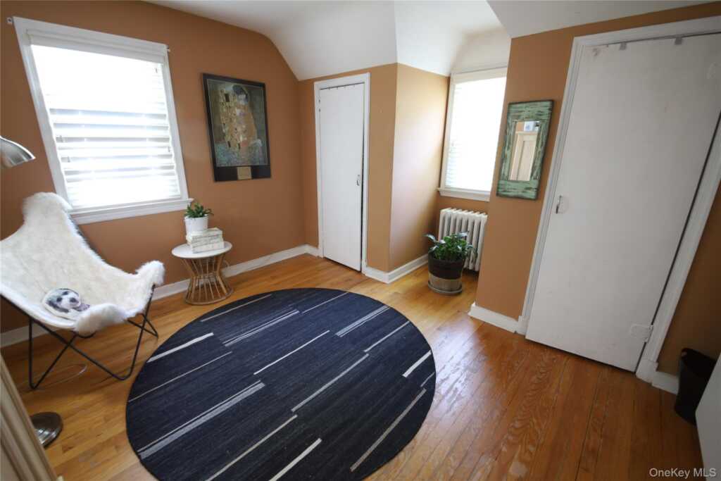 23 Chadwick Road, White Plains, NY 10604 - Photo 13 of 35