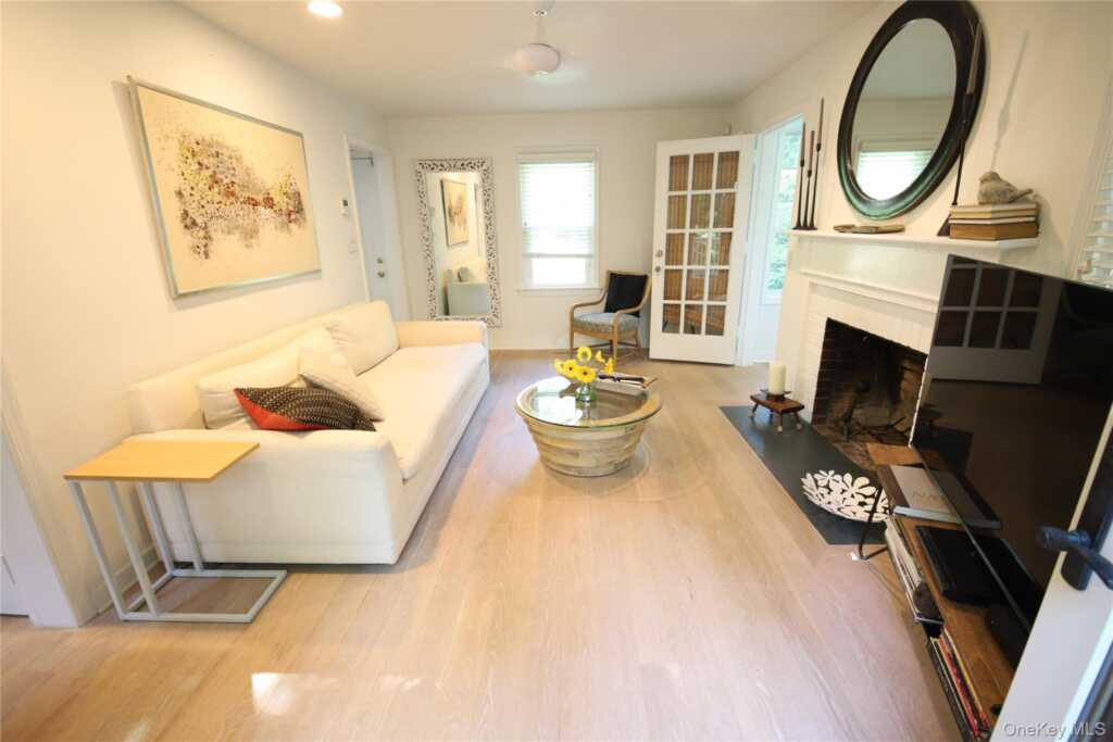23 Chadwick Road, White Plains, NY 10604 - Photo 6 of 35