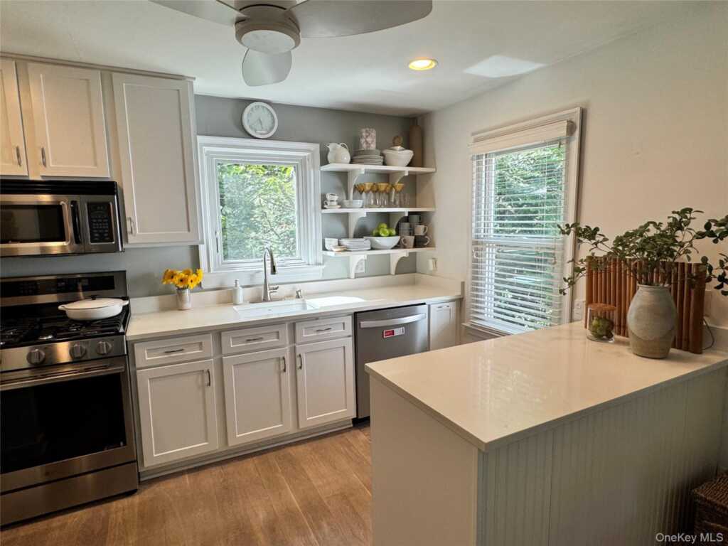 23 Chadwick Road, White Plains, NY 10604 - Photo 9 of 35