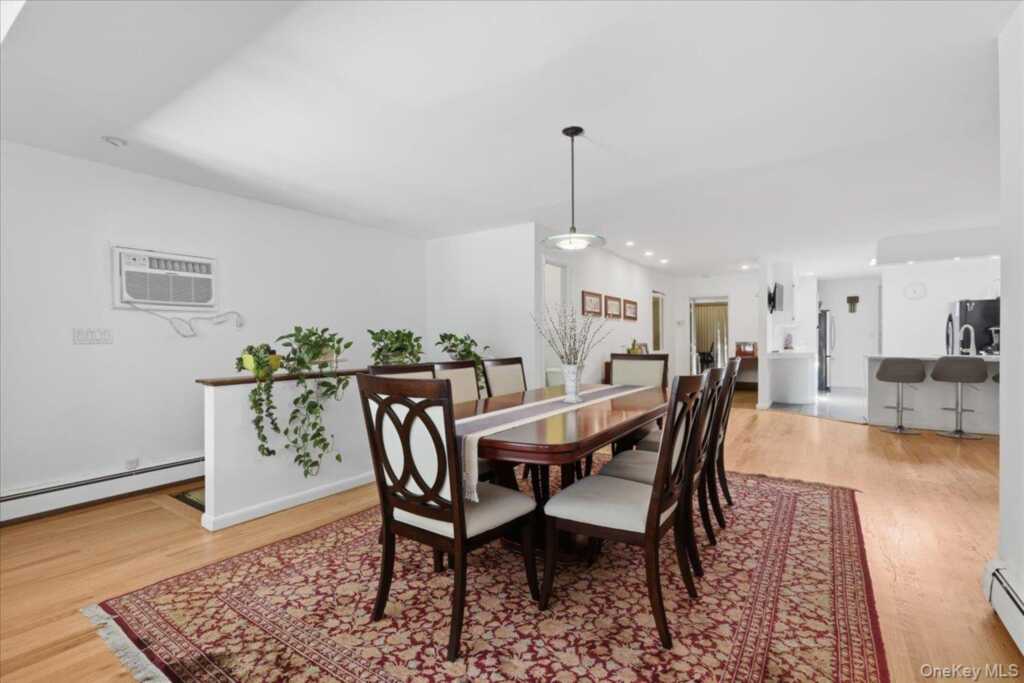 275 Broadfield Road, New Rochelle, NY 10804 - Photo 12 of 32