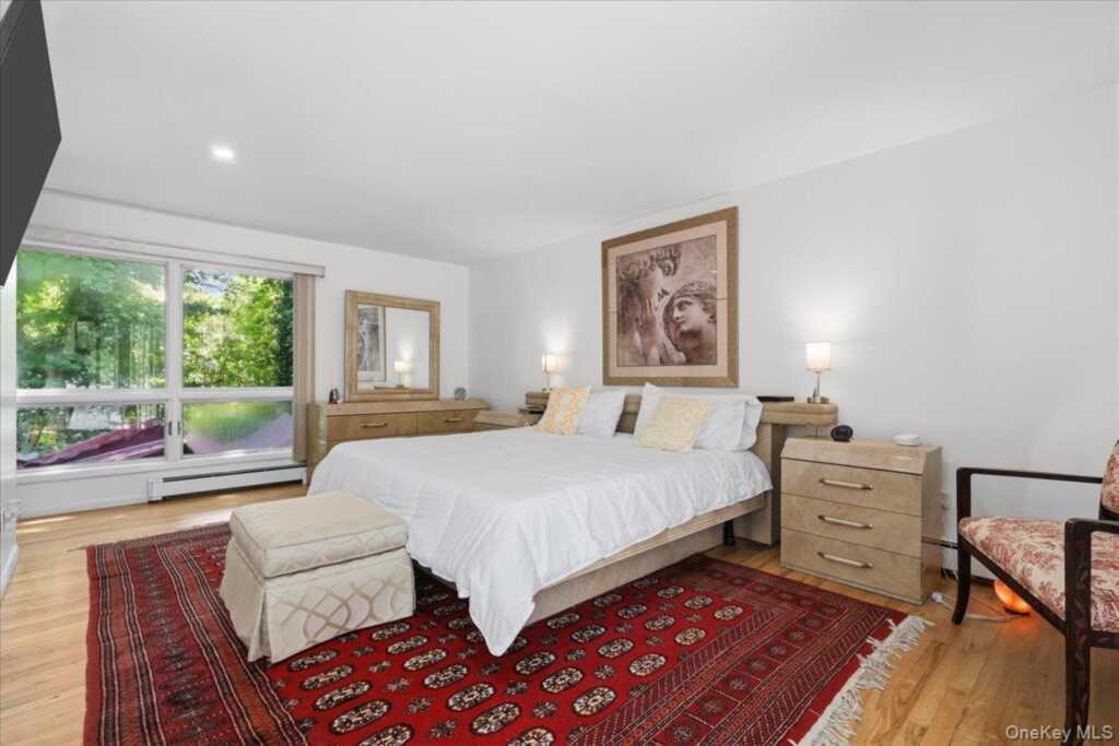 275 Broadfield Road, New Rochelle, NY 10804 - Photo 19 of 32