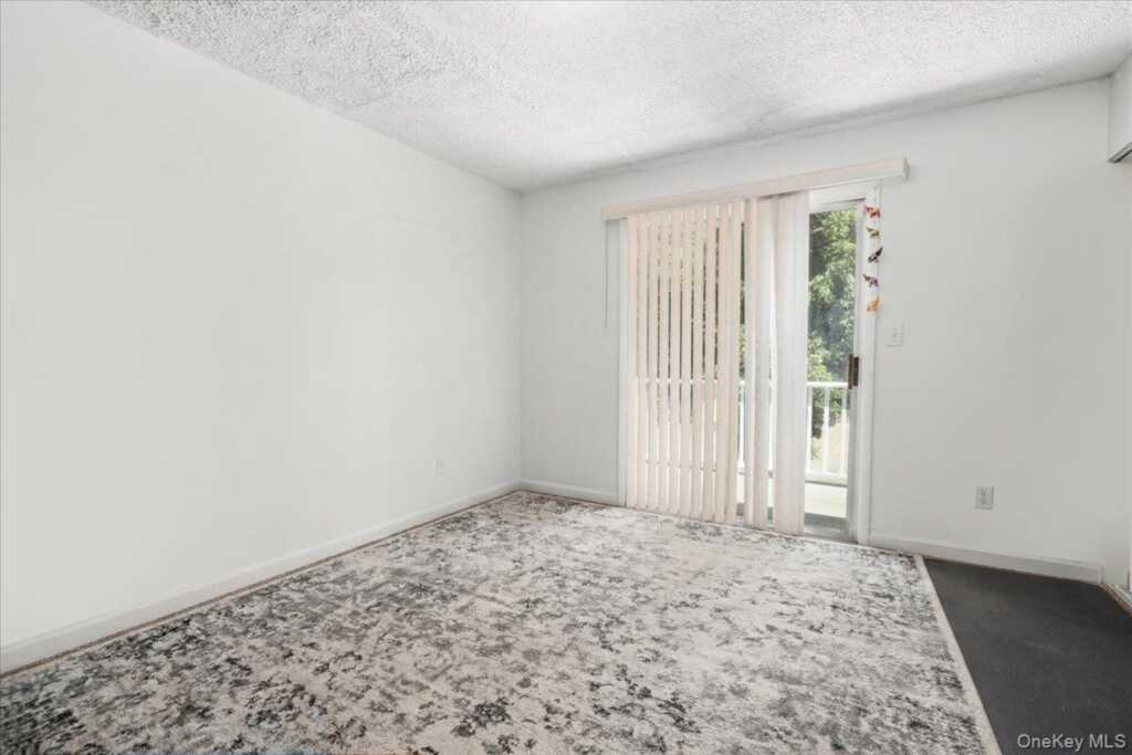 275 Broadfield Road, New Rochelle, NY 10804 - Photo 26 of 32