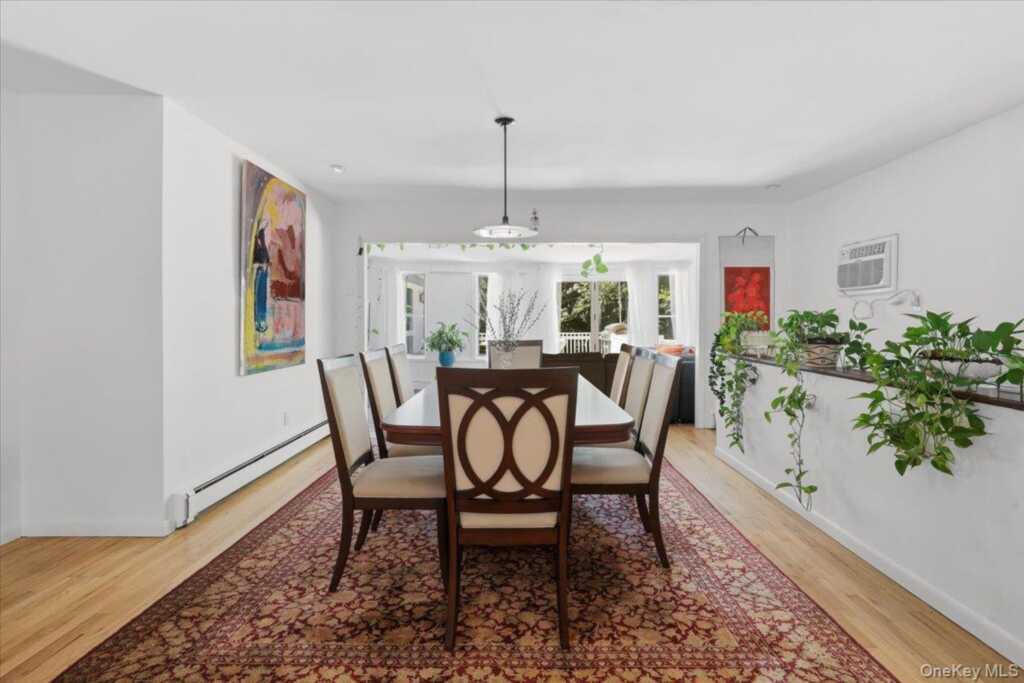 275 Broadfield Road, New Rochelle, NY 10804 - Photo 9 of 32