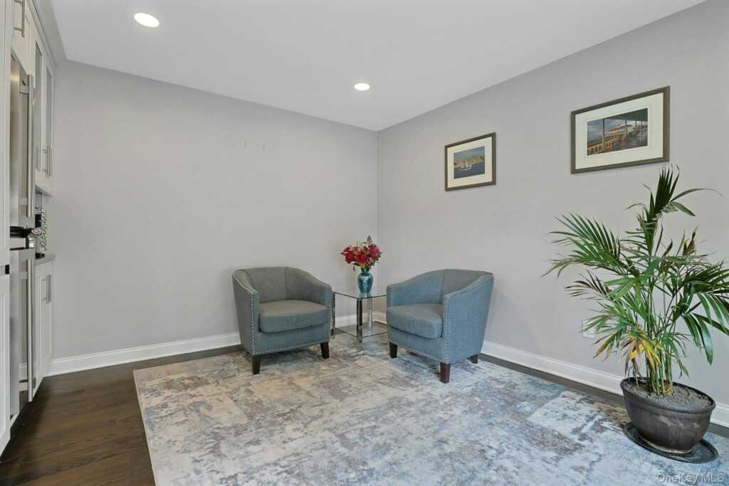 60 Pilgrim Court, Pearl River, NY 10965 - Photo 15 of 50