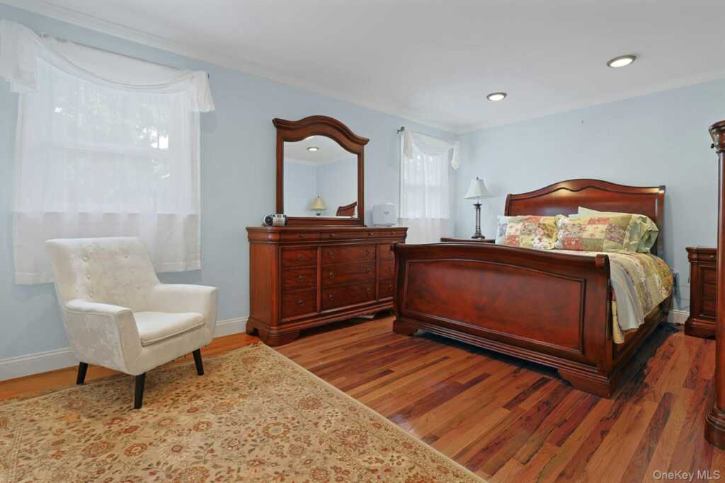 60 Pilgrim Court, Pearl River, NY 10965 - Photo 22 of 50
