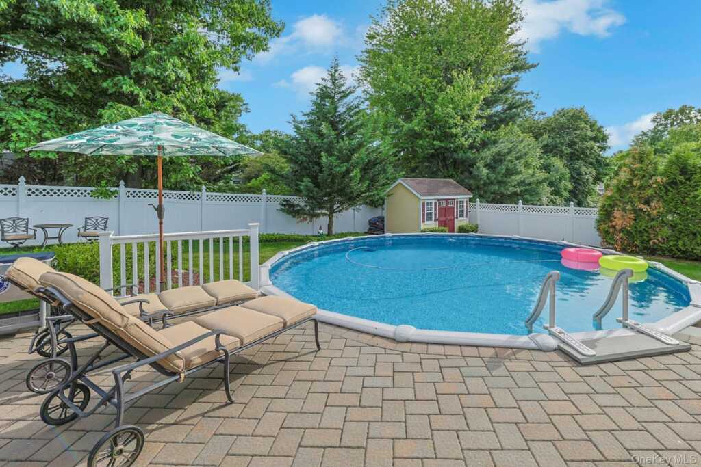 60 Pilgrim Court, Pearl River, NY 10965 - Photo 30 of 50