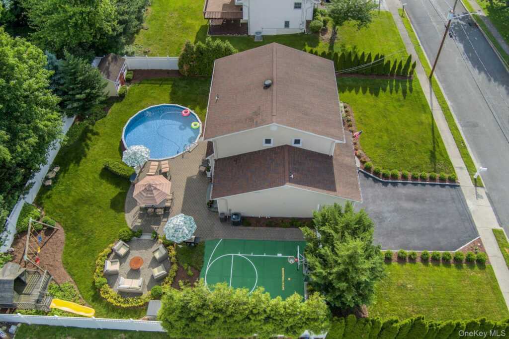 60 Pilgrim Court, Pearl River, NY 10965 - Photo 43 of 50