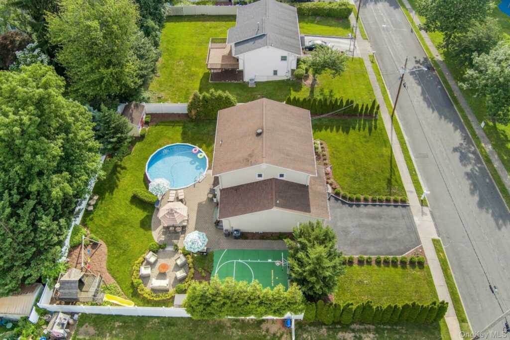 60 Pilgrim Court, Pearl River, NY 10965 - Photo 44 of 50