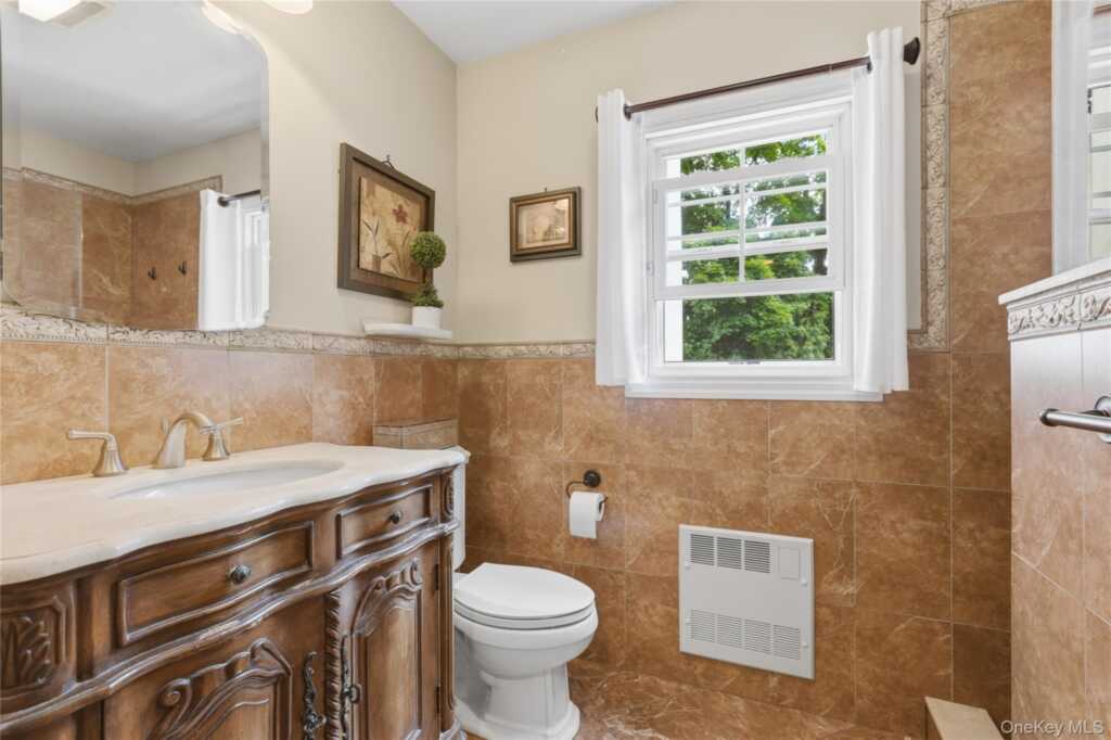 1 Hunting Ridge Road, White Plains, NY 10605 - Photo 16 of 48