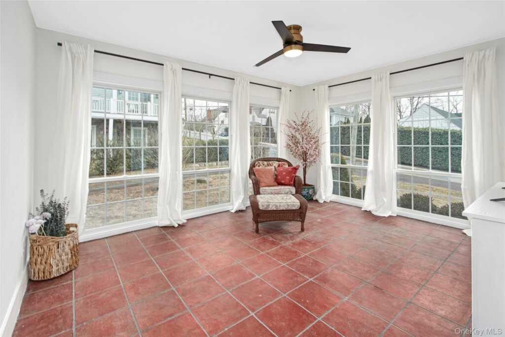 319 Oakland Beach Avenue, Rye, NY 10580 - Photo 13 of 30