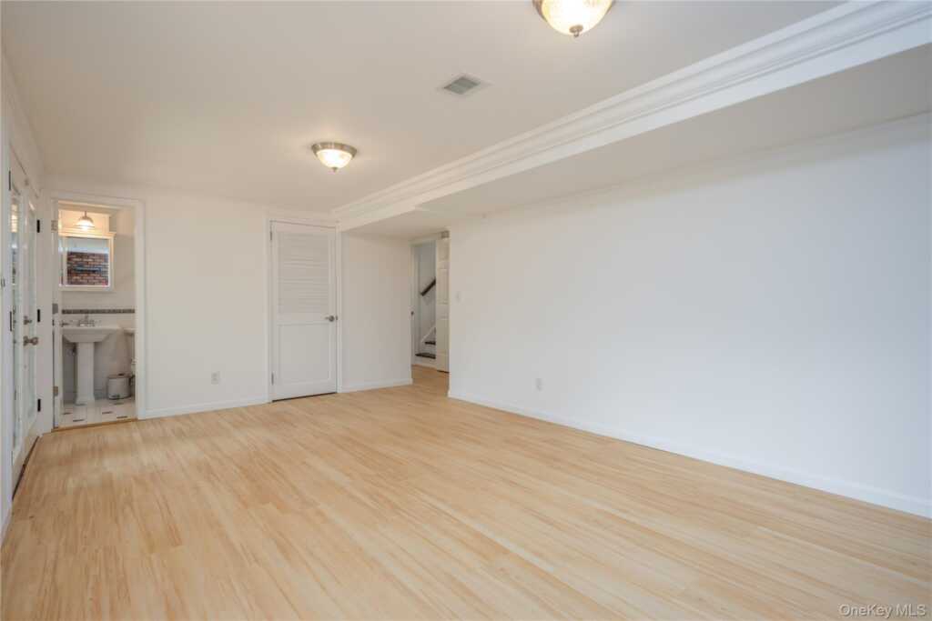 11 Guterl Terrace, Pearl River, NY 10965 - Photo 17 of 34