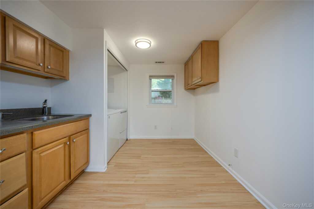 11 Guterl Terrace, Pearl River, NY 10965 - Photo 20 of 34