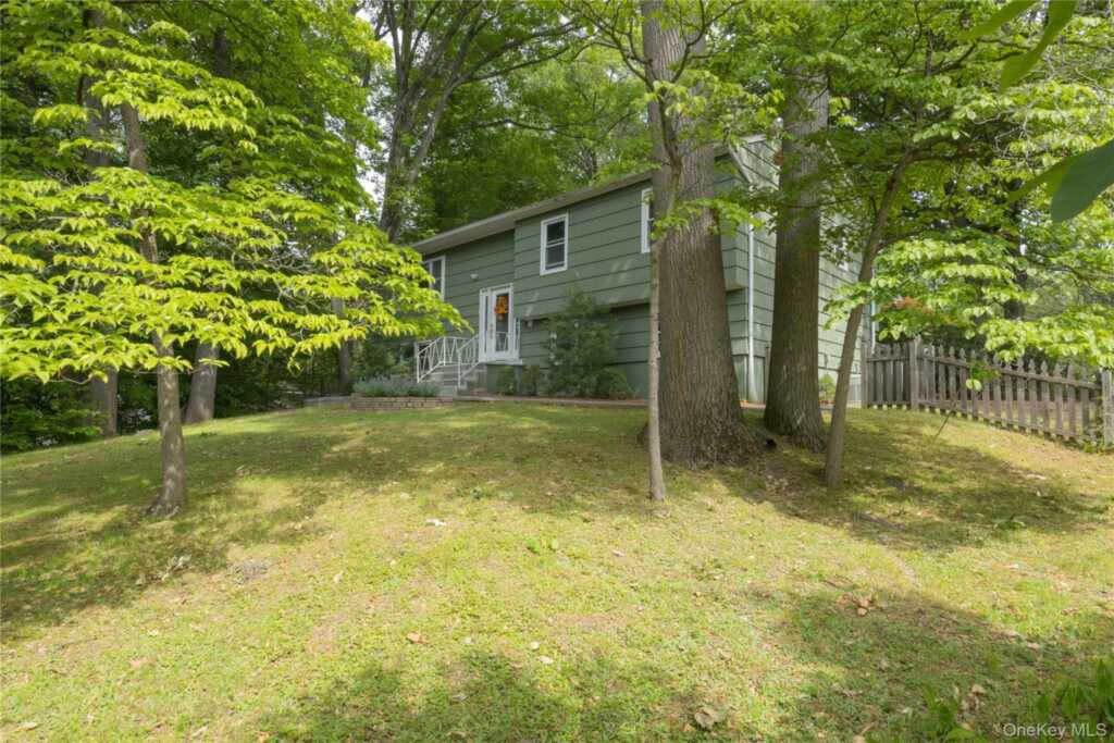 11 Guterl Terrace, Pearl River, NY 10965 - Photo 21 of 34