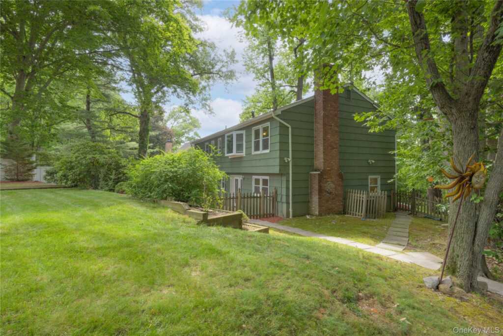 11 Guterl Terrace, Pearl River, NY 10965 - Photo 27 of 34