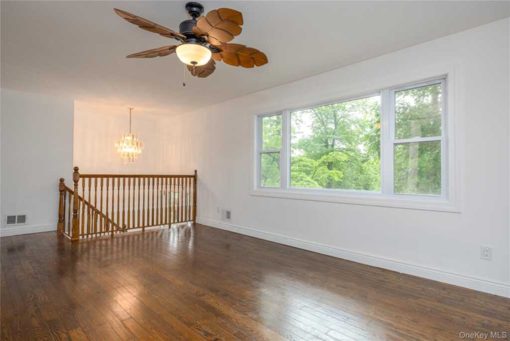 11 Guterl Terrace, Pearl River, NY 10965 - Photo 3 of 34
