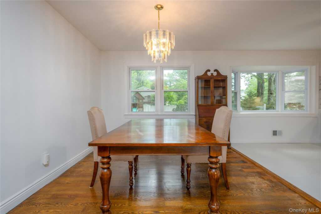 11 Guterl Terrace, Pearl River, NY 10965 - Photo 7 of 34