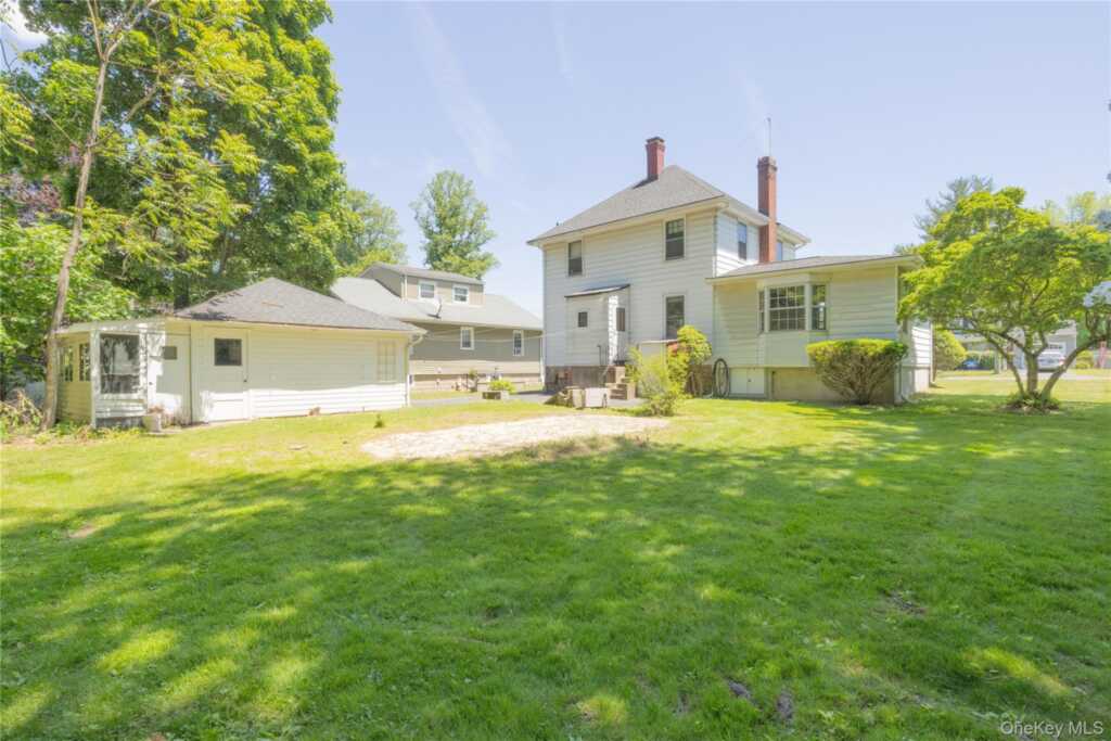 97 N Serven Street, Pearl River, NY 10965 - Photo 15 of 16