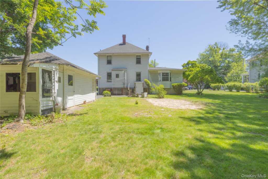 97 N Serven Street, Pearl River, NY 10965 - Photo 16 of 16