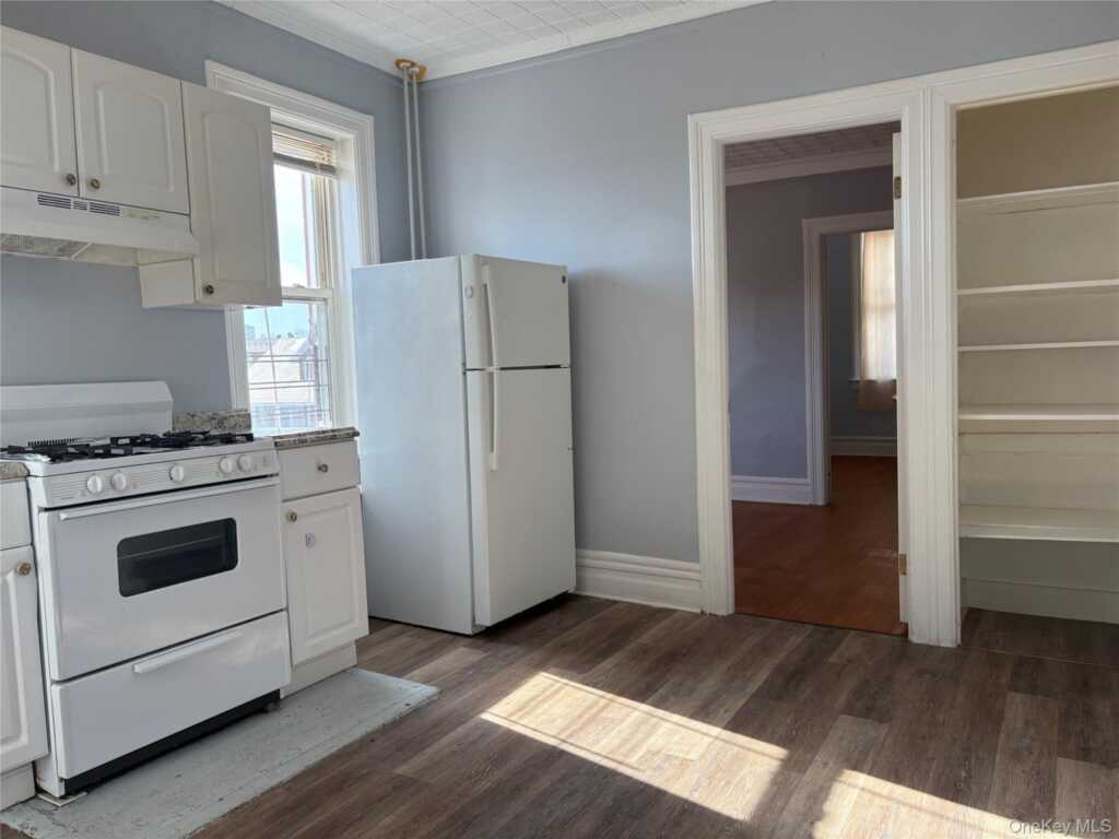 49 Fifth Street, Unit #8, New Rochelle, NY 10801 - Photo 3 of 10