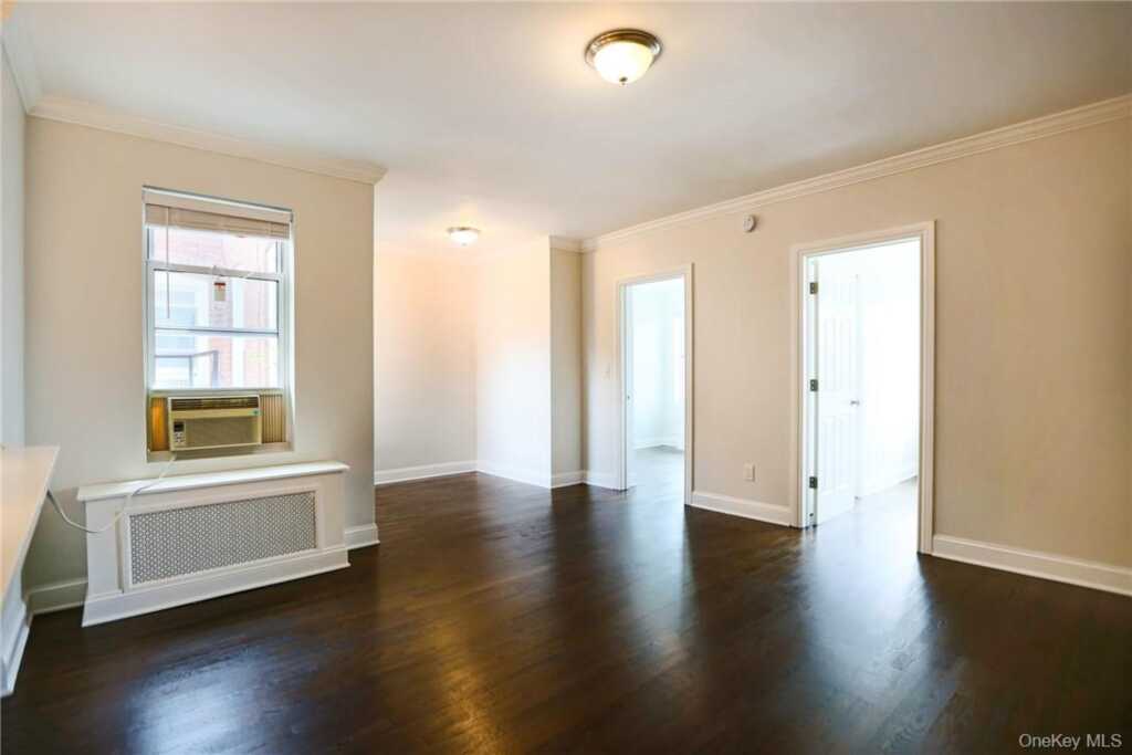 196 Martine Avenue, Unit #3C, White Plains, NY 10601 - Photo 2 of 18