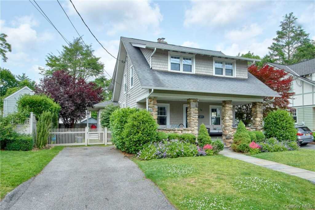 18 Elmwood Avenue, Rye, NY 10580 - Photo 3 of 25
