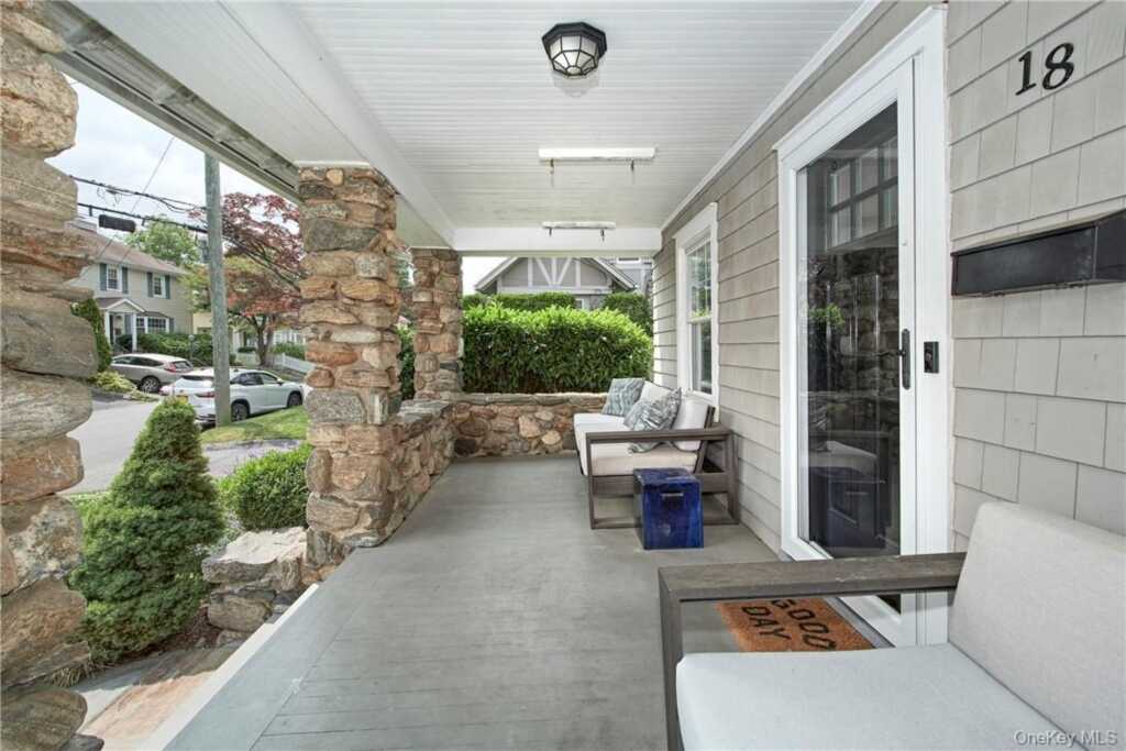 18 Elmwood Avenue, Rye, NY 10580 - Photo 4 of 25