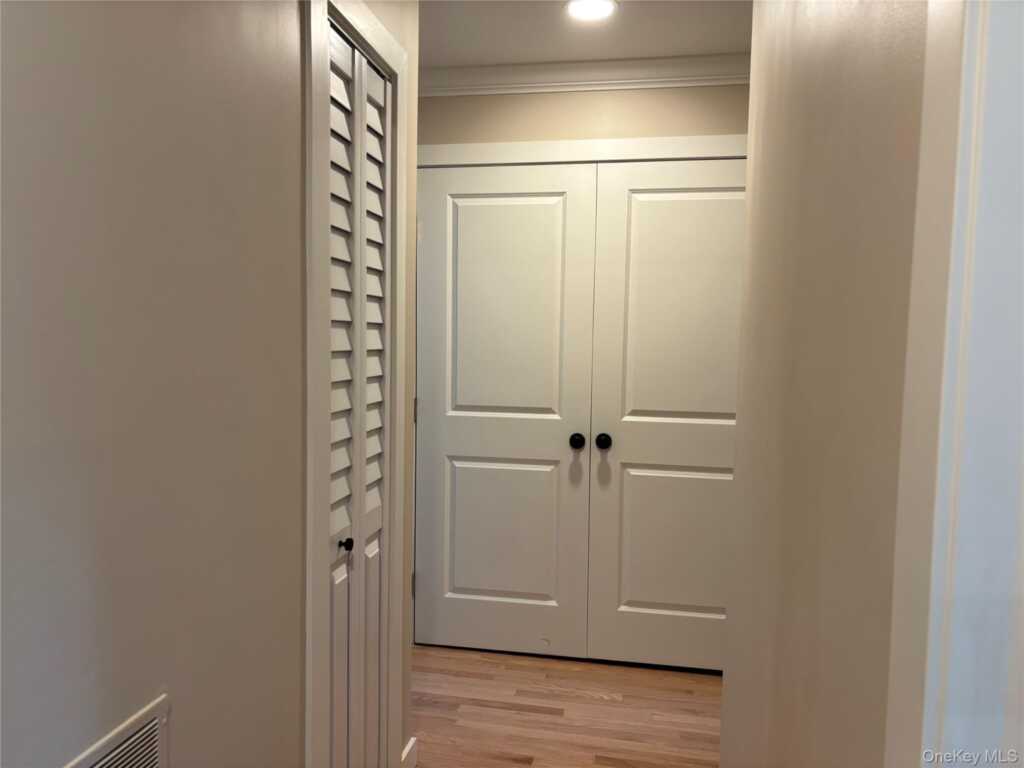 452 Somerset Drive, Unit #F, Pearl River, NY 10965 - Photo 17 of 31