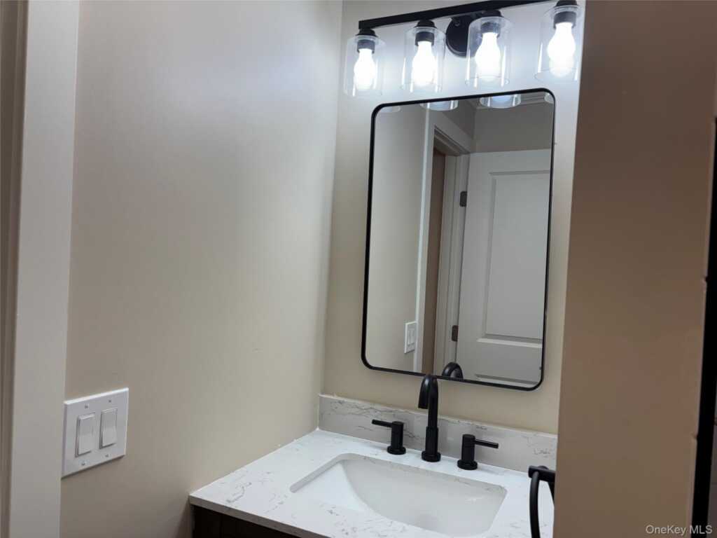 452 Somerset Drive, Unit #F, Pearl River, NY 10965 - Photo 22 of 31