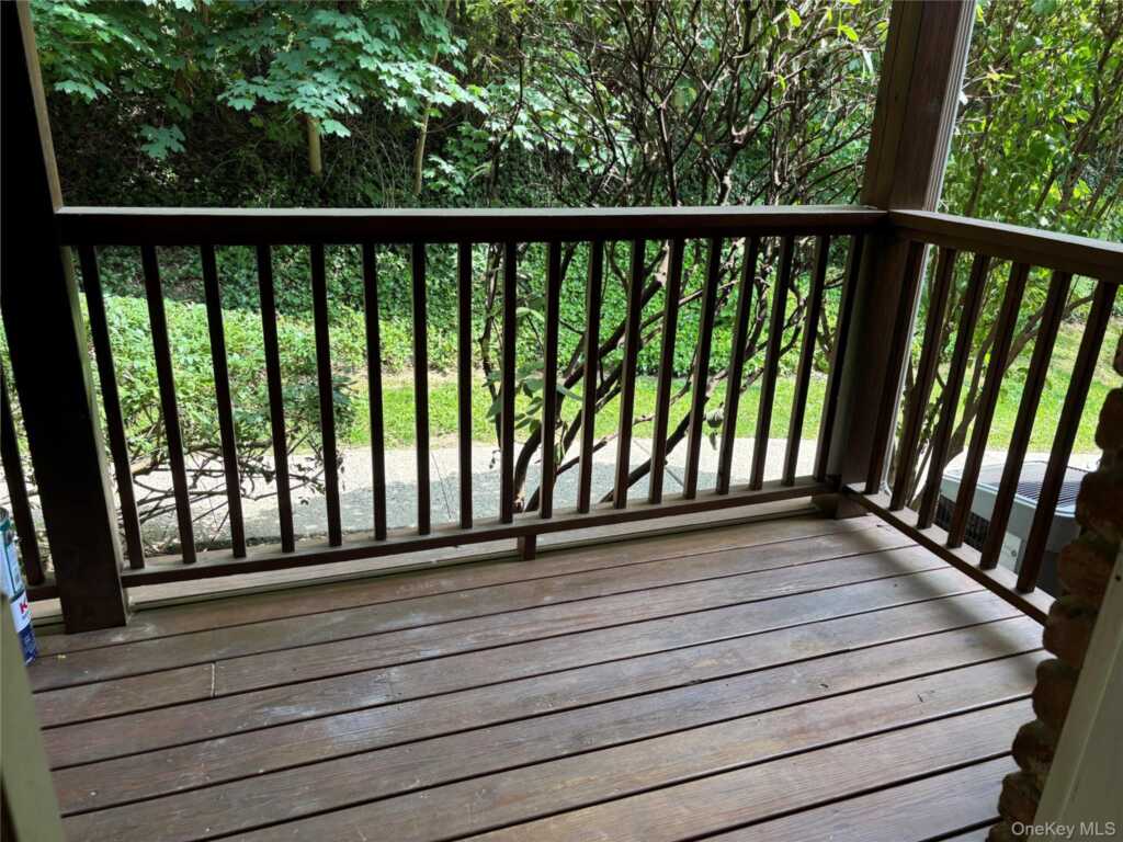 452 Somerset Drive, Unit #F, Pearl River, NY 10965 - Photo 30 of 31