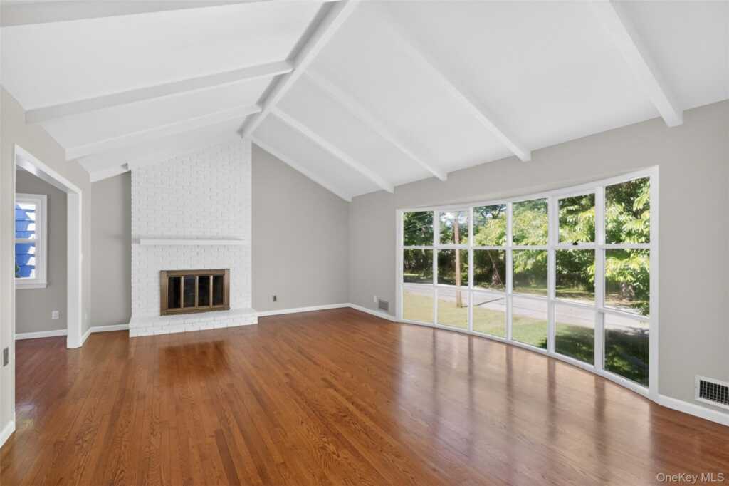 835 Shore Acres Drive, Rye, NY 10543 - Photo 4 of 41